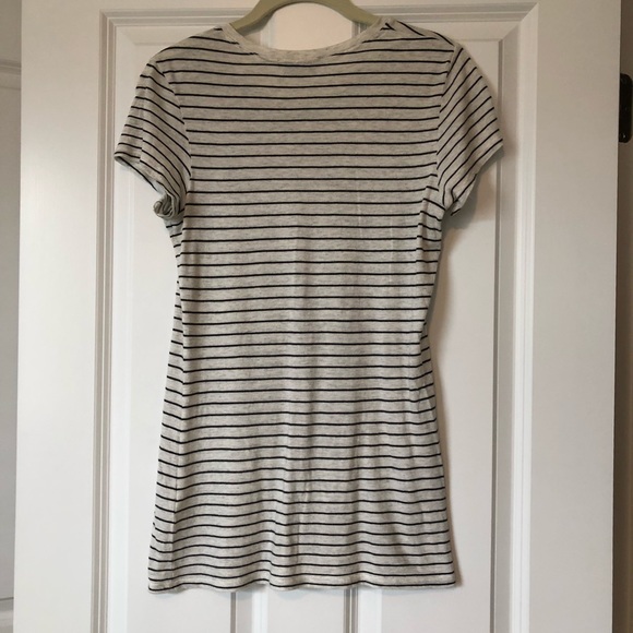 Vince Pencil Stripe Tee Shirt - Picture 3 of 5